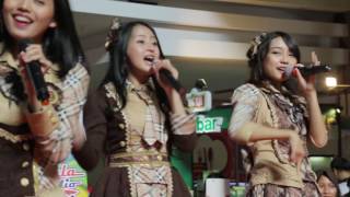 Watch JKT48 - Koisuru Fortune Cookie Live Cirebon Video