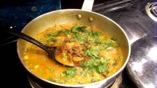 Watch How to make Mushroom Matar (Mushroom Curry) Video