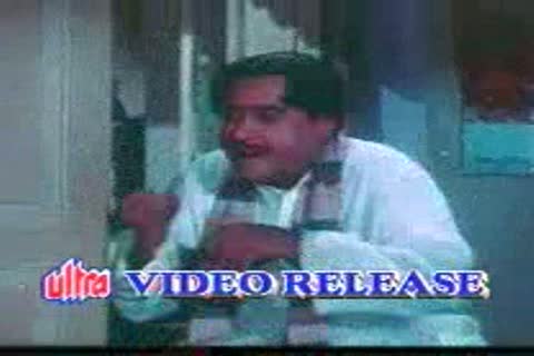 Watch MERE SAMNE WALI -- PADOSAN Video