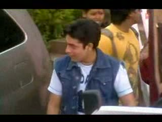 Watch Meri Dil Ki Hai Awaaz Ki Bichda Yaar Milega - Phir Bewafaai (Agam Kumar nigam) Video