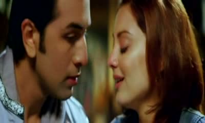 Watch  Ahista Ahista ( Mujhe Ho Gaya Hai Pyaar) - Bachna Ae Haseeno  Video