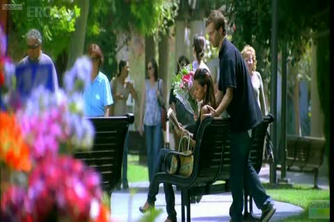 Watch Kyun Phulon Ke Video Songe Video