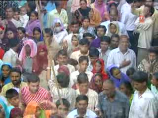 Watch Oh Meri Maat Kaalka Aaja Teri Baat Niharu Ghadi Ghadi - Pandit Ram Avtar Sharma Video