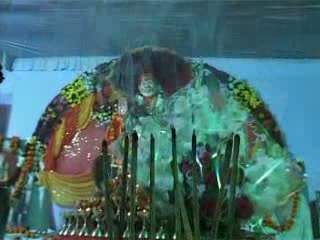 Watch Aaj Ki Raat Tere Naam Ka Gungan Kare - Hamsar Hayad Video