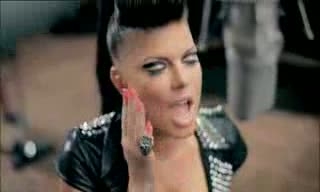 Watch David Guetta and Chris Willis ft Fergie and LMFAO - Gettin Over You Video Video