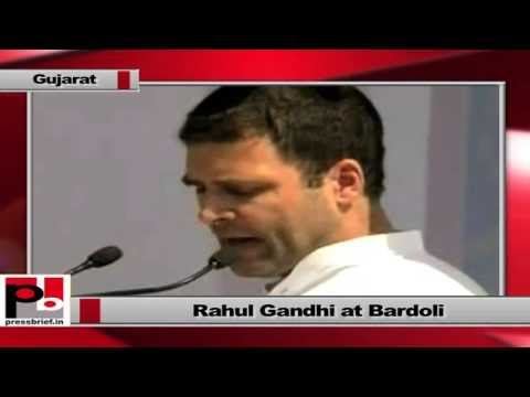 Watch Rahul Gandhi in Gujarat- Respect chai wallahs, but not the one who makes fool of others Video