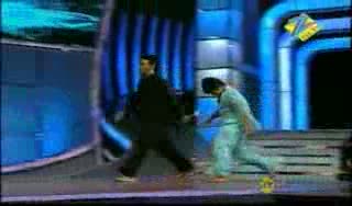 Watch Dharmesh Sir and Ruturaj hip hop and free style dance act on ye tera zikra hai 13th may 2011 Dance Ke Superstars   Video