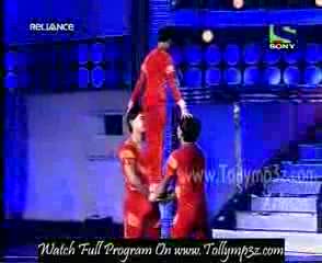 Watch Entertainment Ke Liye Kuch Bhi Karega farha khan make the fun of anu kapoor 7th June 2011 Part 1 season 4 Video