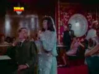 Watch LOOT JA lyrics SAHIR music RAVI singers KAMAL BAROT and U.MANGESHKAR film ANKHEN Video
