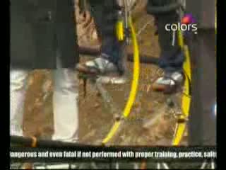 Watch Khatron Ke Khiladi (KKK ) Season 4 Torchaar Episode 5 - Akshay insults Alesia's partner (Part 5 Of 17)  Video