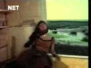 Watch Mujhe Peene Ka Shok Nahin video song from the movie coolie Video