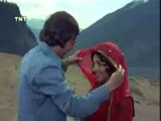 Watch  Parbat Ke Peeche video song from the movie Anmol Geet Video