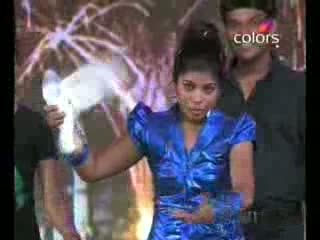 Watch India's Got Talent Season 3 - Anchal spells magic with tricks (Ep. 1, 5_10) Video