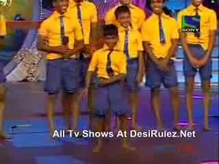 Watch Entertainment Ke Liye Kuch Bhi Karega 2nd August 2011 Part 3 Video