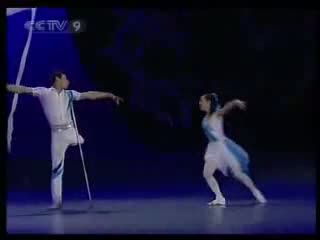 Watch An Amazing Dance -  Hand in Hand  (higher quality) Video