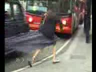 Watch Ramane in chiloti pe strada Video