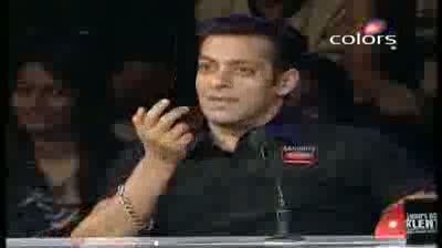 Watch India's Got Talent Season 3 - (27-August-2011) Pranali's belly dancing fails to impress Video