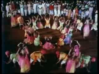 Watch Badi Der Bhai Nandlala - From the movie - 'Khandan' - Shri Krishna (Krishna Janmashtami) Video