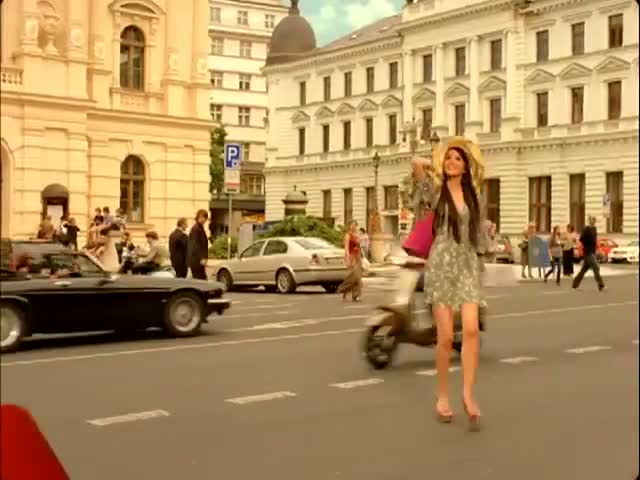 Watch Actress Giselle Monteiro in Westside Commercial Video