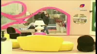 Watch Bigg Boss 5 - Salman, Sanjay explore the house (2-October-2011) Video
