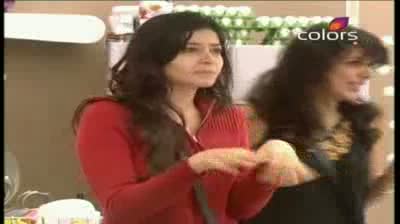 Watch Bigg Boss 5 - Episode 03, Part 1 (October 04, 2011) Video