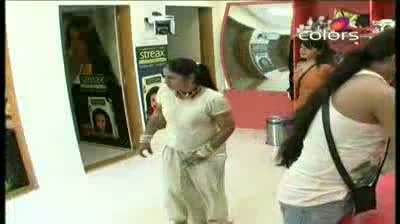 Watch Bigg Boss 5 - (6-October-2011) Arguments lead to dispute in the house Video