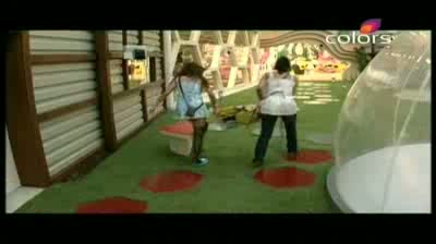 Watch Bigg Boss 5 - House mates cast vote to elect captain (13-October-2011) Video