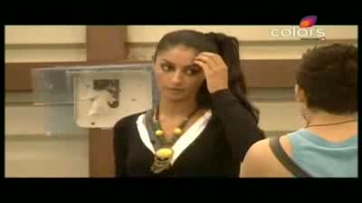 Watch Bigg Boss 5 - Missra and Mahek patch up (17-October-2011) Video