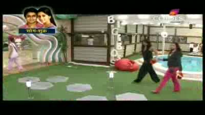 Watch Bigg Boss 5 - Laxmi flares up hearing 'taunt' word from Shonali (20-October-2011) Video