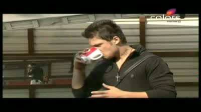 Watch Bigg Boss 5 - Amar is servant of Shakti, Siddharth (20-October-2011) Video