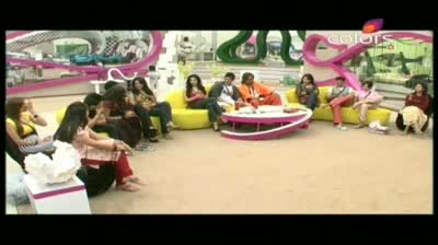 Watch Bigg Boss 5 - House mates receive special gifts from family (27-October-2011) Video
