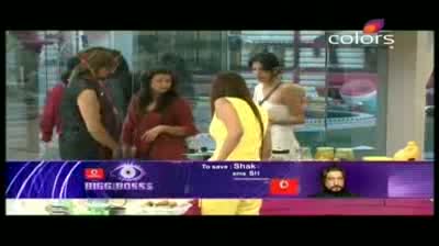 Watch Bigg Boss 5 - Pooja, Missra & Vida punished for using English (28-October-2011) Video