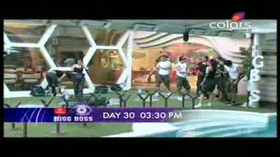Watch Bigg Boss 5 - House goes on Army Boot Camp (November 01, 2011) Video