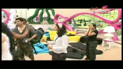 Watch Bigg Boss 5 - Akashdeep and Mahek have a huge show-down Part 4 Video