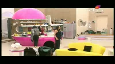 Watch Bigg Boss 5 - Bigg Boss asks Akashdeep to reconsider his decisions (4-November-2011) Video
