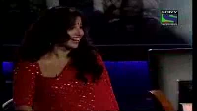 Watch Vidya Balan does Ooh La La with Amitabh Bachchan -Episode 52 - KBC 2011 - 10th Nov 2011 Video