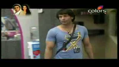 Watch Bigg Boss 5 - Sky thinks he is a superstar, mocks Laxmi (13-November-2011) Video
