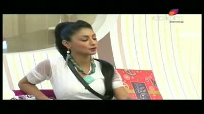 Watch Bigg Boss 5 - Sky loses Shonali to Amars party (16-November-2011) Video