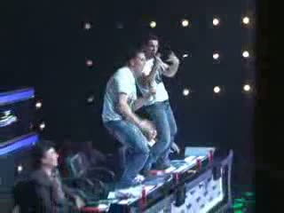 Watch Desi Boyz Akshay Kumar And John Abraham Have All The Fun! Video
