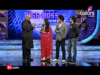 Watch Sunny Leone does Ooh lala with Vidya Balan! Bigg Boss Season 5 Video