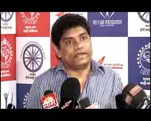 Watch Bollywood Stars playing Kabaddi at National Kabaddi Championship Video