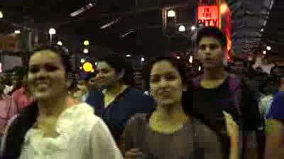 Watch Flash Mob Mumbai - CST Official Video on 27 th november 2011  Video