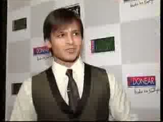 Watch Bipasha Basu Dropped From A Movie For Rejecting Vivek Oberoi - Hot News Video