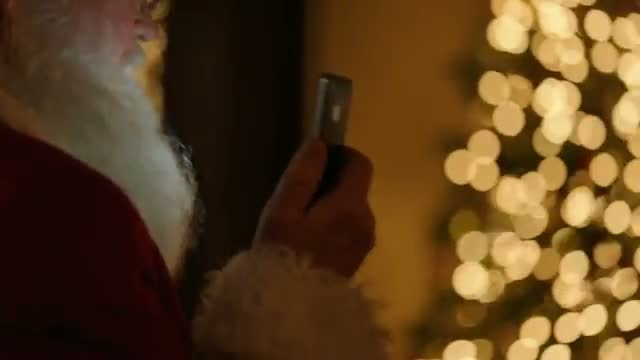 Watch Apple - iPhone 4S - TV Ad - Santa Video