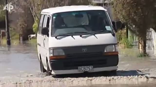 Watch More Strong Quakes in Christchurch, New Zealand Video