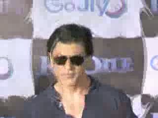 Watch Shahrukh Khans Special New Year Plans Video