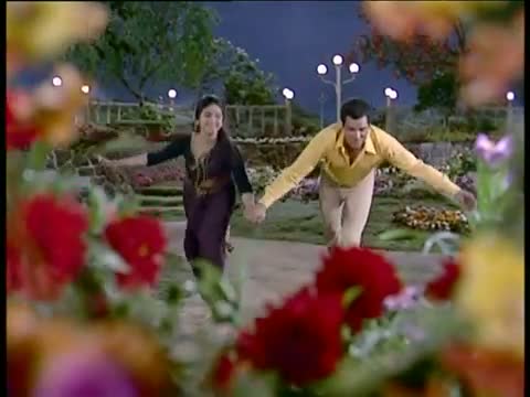 Watch Rehne Do Gile Shikwe - Old Song - Rakhwala Video