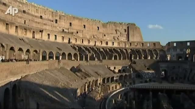 Watch Italy Probes Report That Colosseum Stones Fall Video