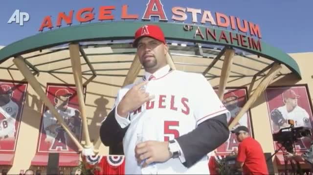 Watch 2011 - Sports Year in Review Video