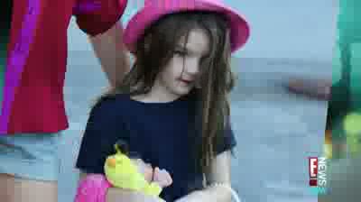 Watch Suri Cruises Most Glamorous Looks Video